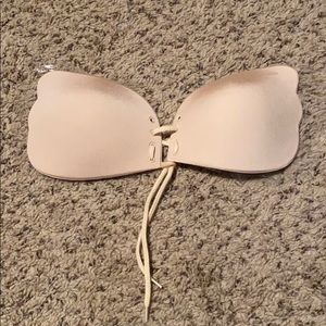 Adhesive push up bra